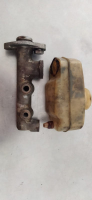 brake master cylinder federal.jpg and 